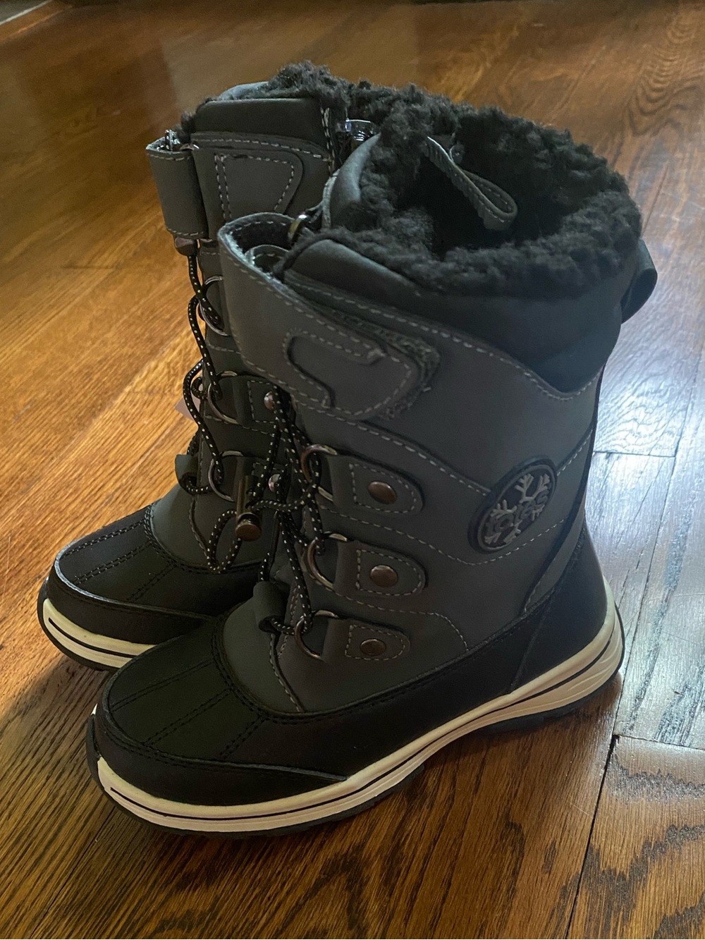Totes Diamond2 Winter Snow Boots Size 11 Thinsulate Girls Boys Shoes Grey Black
